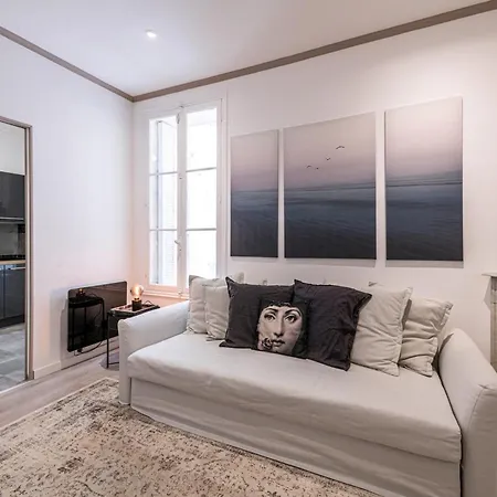 Modern - Monaco Border *