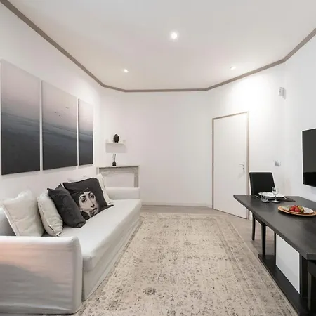 Modern - Monaco Border Beausoleil